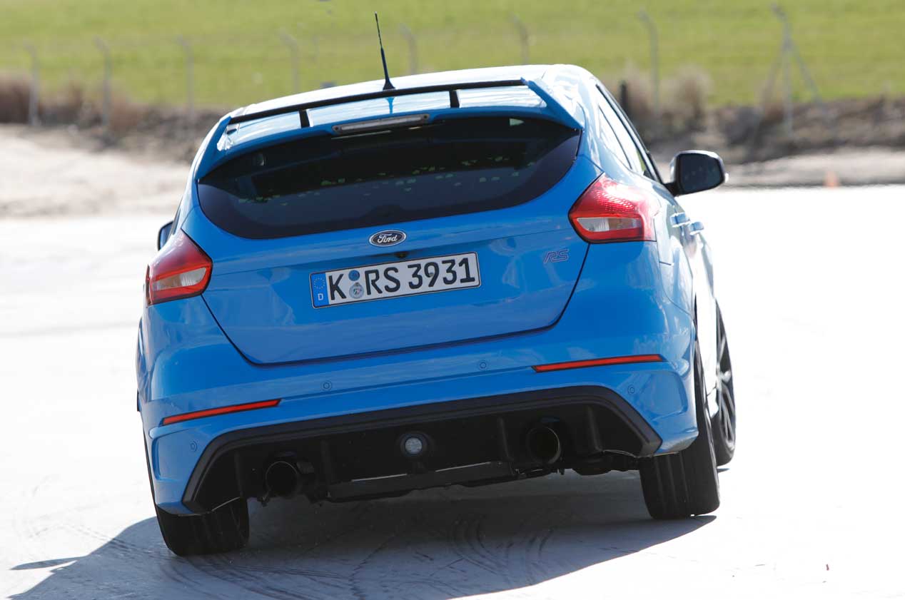 Ford Focus RS, el BuzzCar para encontrar la felicidad