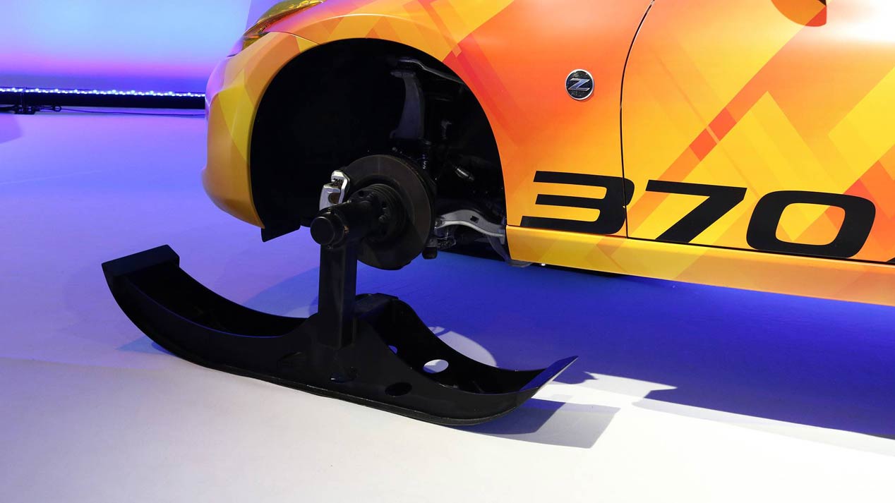 Nissan 370ZKi, con orugas y esquís