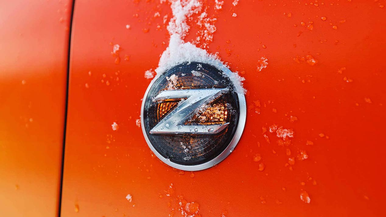 Nissan 370ZKi, con orugas y esquís