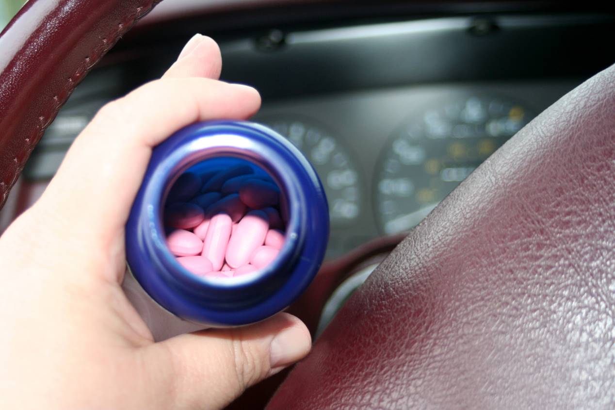 Medicamentos: sus efectos en la conducción y en los test anti-droga