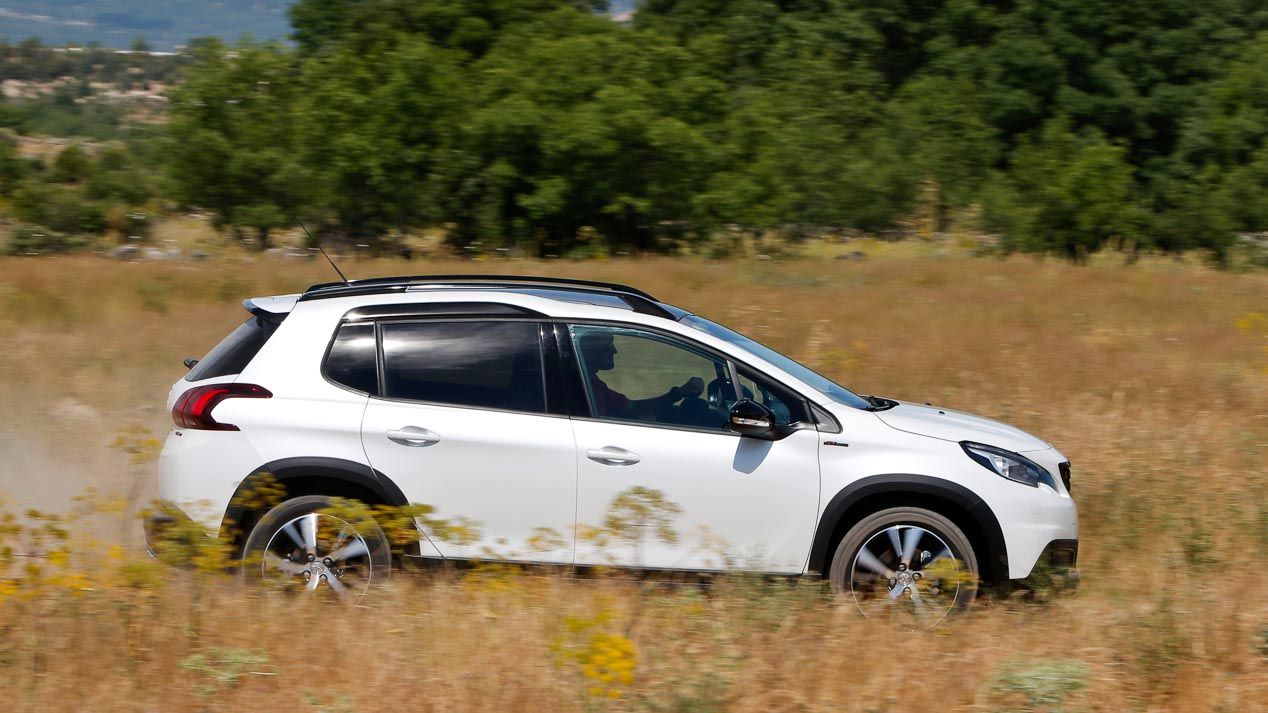 ¿SUV Diesel o gasolina? Analizamos en Peugeot 2008, Renault Captur y Nissan Juke qué interesa
