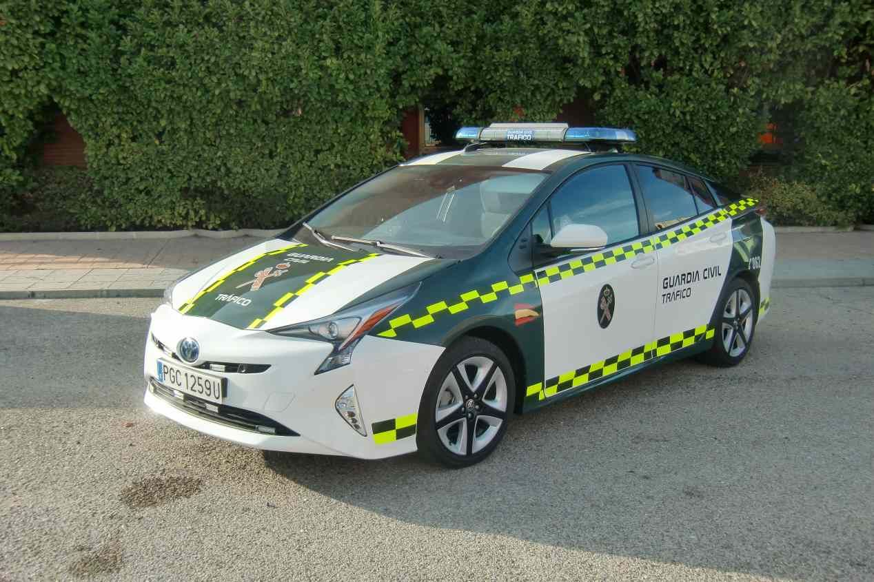 Los nuevos coches de la Guardia Civil: Toyota Prius