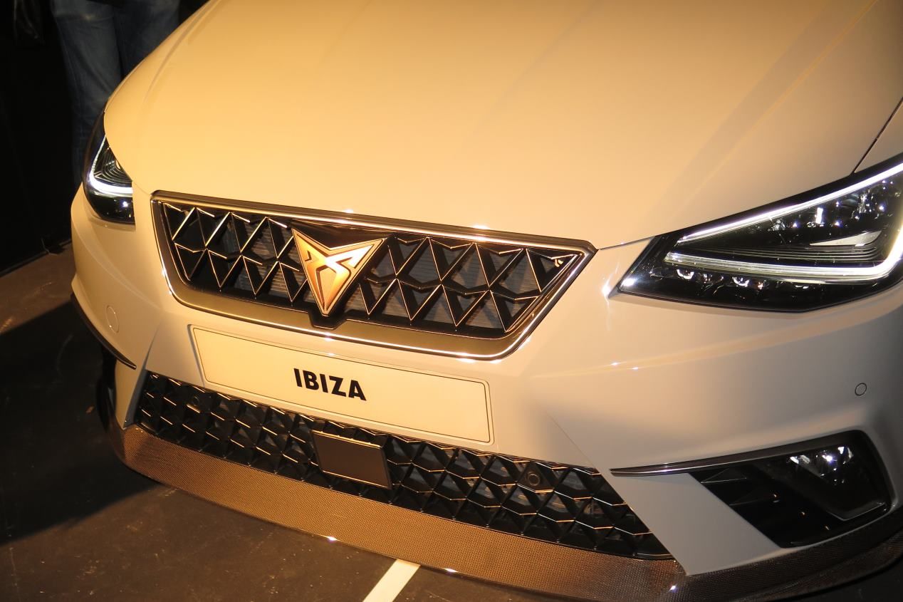 Así son los primeros Cupra como marca: Ateca, Ibiza y TCR