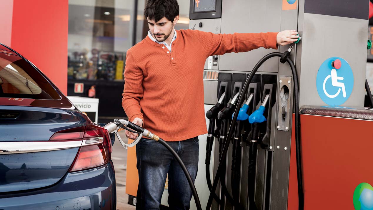 Cómo ahorrar dinero con tu coche: los mejores consejos