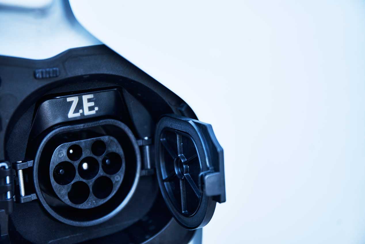 Renault Master ZE, su versión eléctrica en imágenes