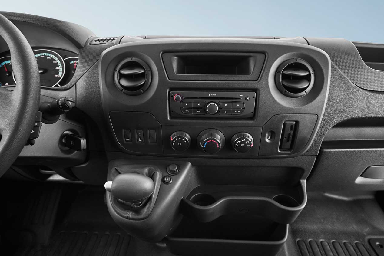 Renault Master ZE, su versión eléctrica en imágenes