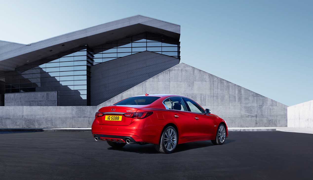 Infiniti Q50, renovación en su versión híbrida