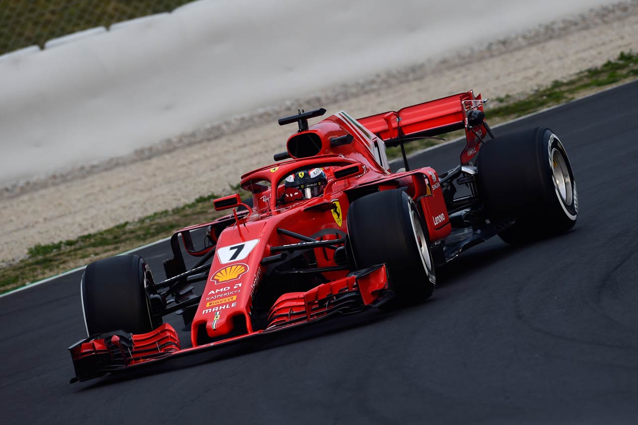 Las mejores imágenes de los primeros test de pretemporada de F1 (lunes)