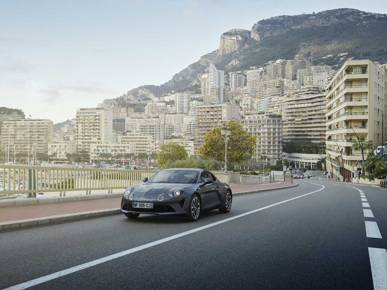 Pure y Légende, así son las nuevas versiones del Alpine A110