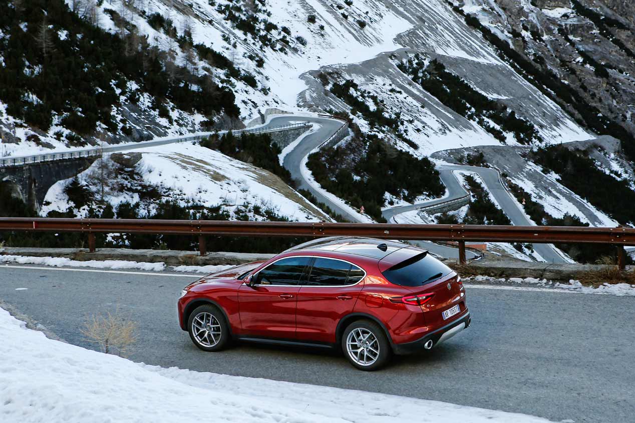 Alfa Romeo Stelvio: opiniones del SUV finalista a Coche del Año en Europa 2018