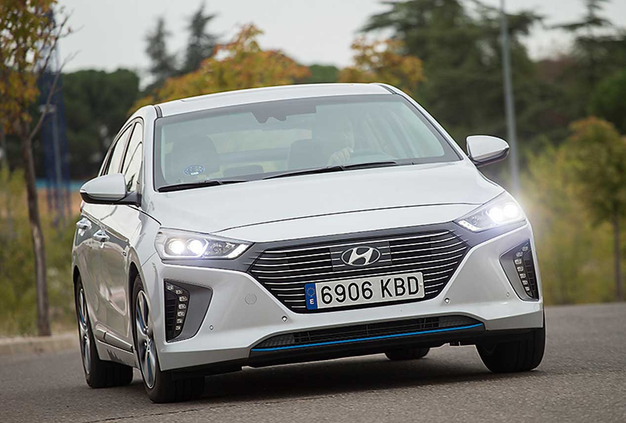 Hyundai Ioniq y Volkswagen Golf GTE, cara a cara