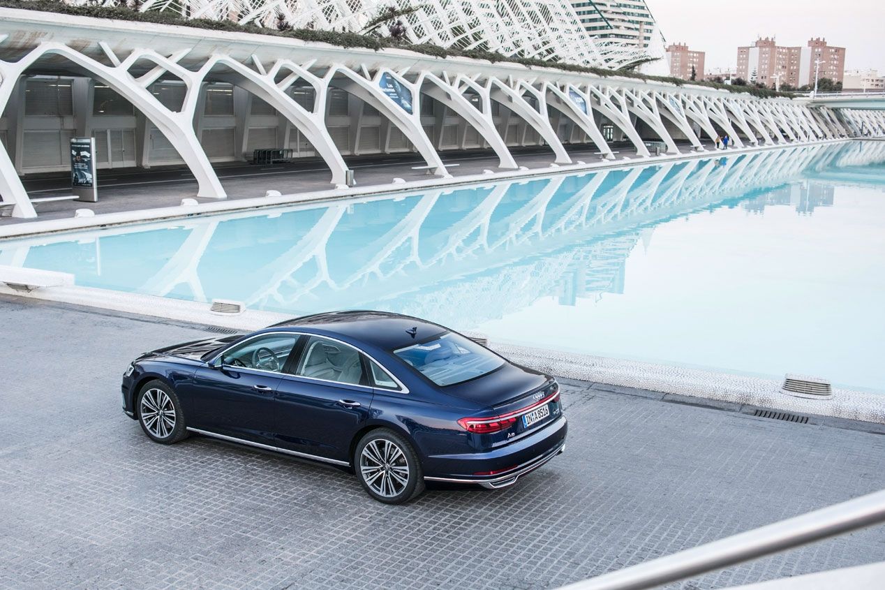 Audi A8: opiniones de la berlina de lujo finalista a Coche del Año en Europa 2018