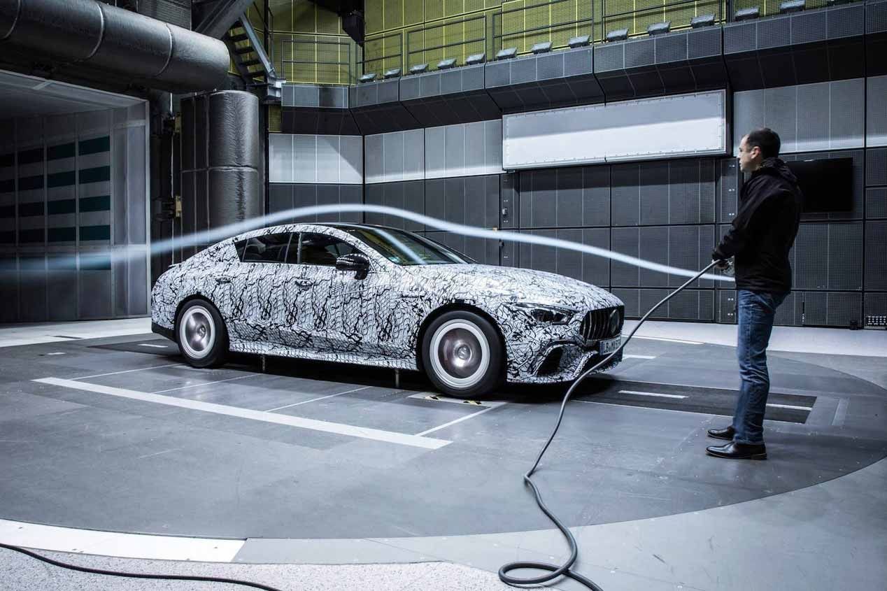 Duelo de superberlinas: Mercedes-AMG GT Coupé vs BMW Serie 8 Gran Coupé