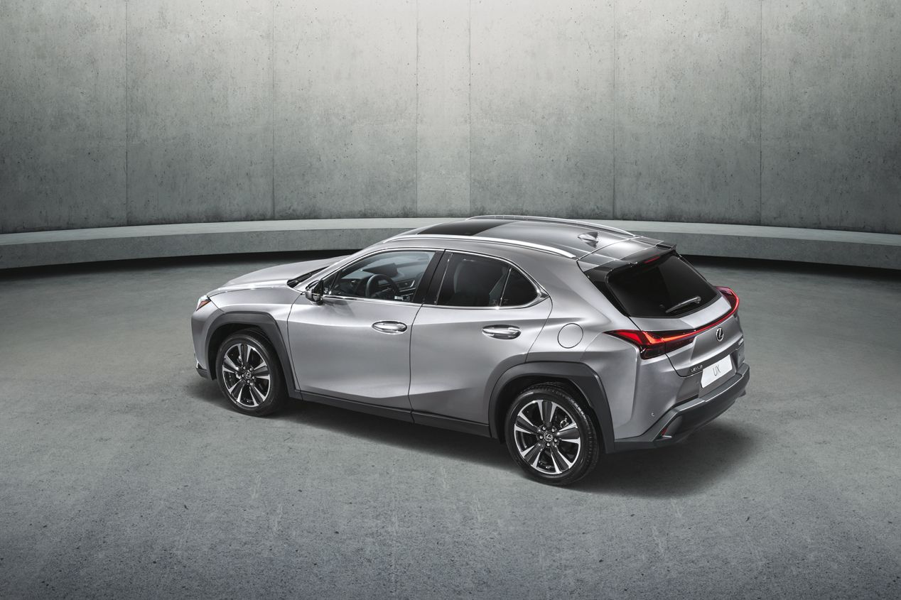 El Lexus UX, de estreno en Ginebra: imágenes oficiales