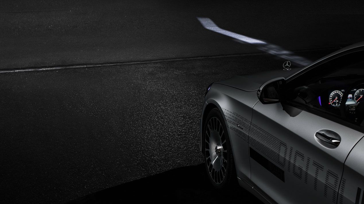 Mercedes Digital Light, los faros que proyectan información