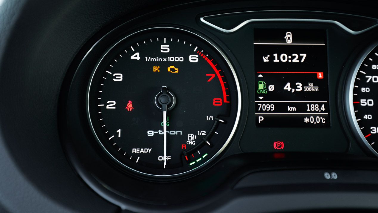 SuperComparativa: Audi A3 G-Tron & BMW 116d & Lexus CT200h