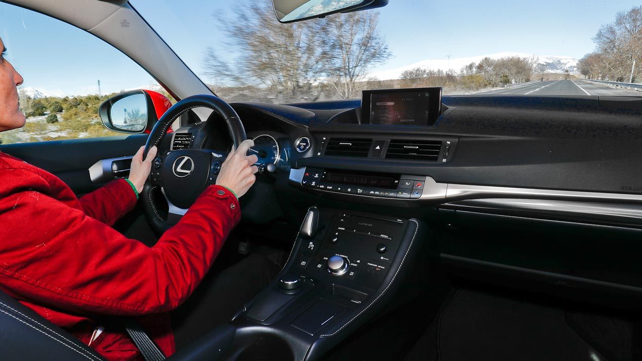 SuperComparativa: Audi A3 G-Tron & BMW 116d & Lexus CT200h