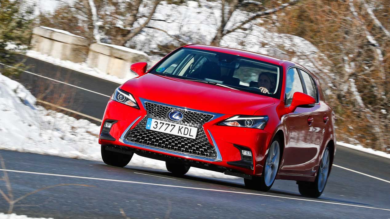 SuperComparativa: Audi A3 G-Tron & BMW 116d & Lexus CT200h