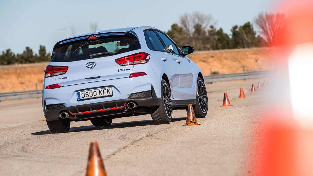 Comparamos el Seat León Cupra R y el Hyundai i30 N