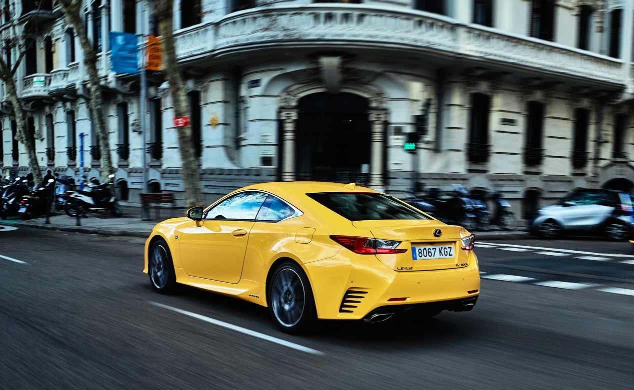 Lexus RC 300h 2018: sus mejores imágenes