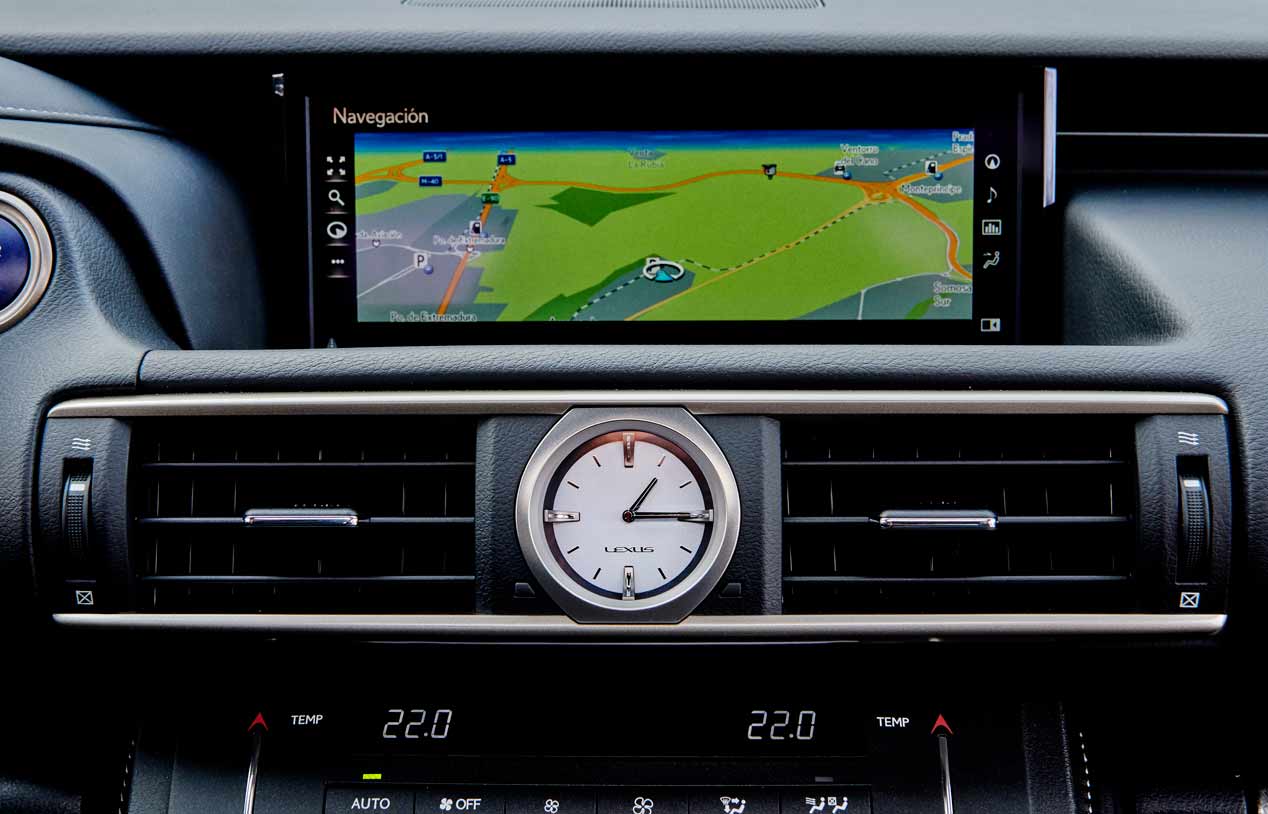 Lexus RC 300h 2018: sus mejores imágenes