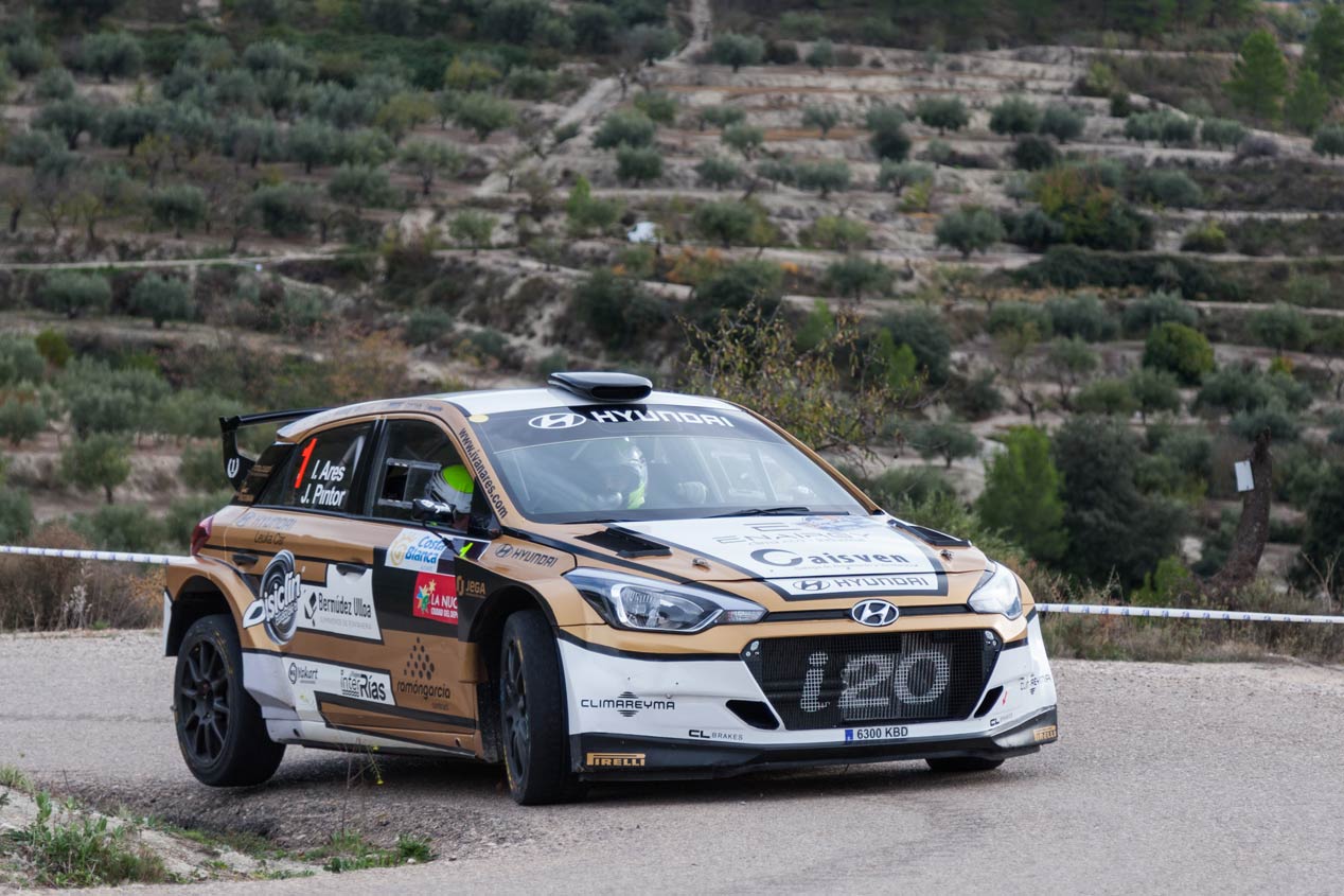 Iván Ares, a defender el título de campeón de España con Hyundai