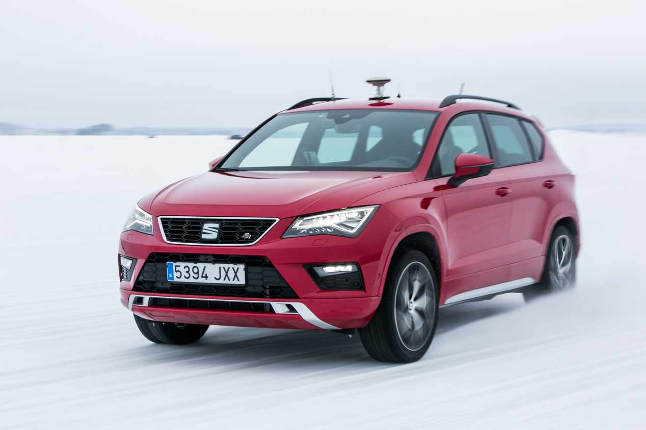 Así se desenvuelve el Seat Ateca FR en nieve y hielo