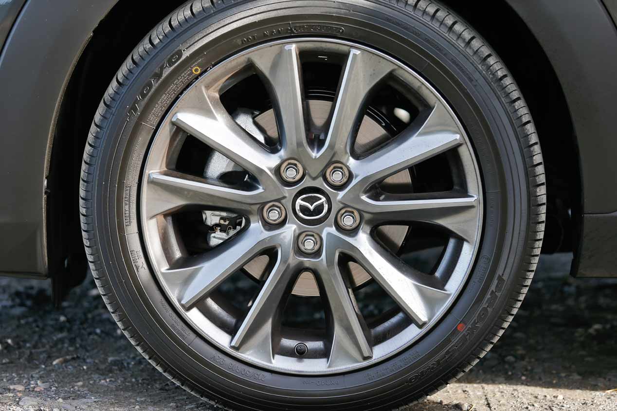 A prueba el VW T-Roc y el Mazda CX-3