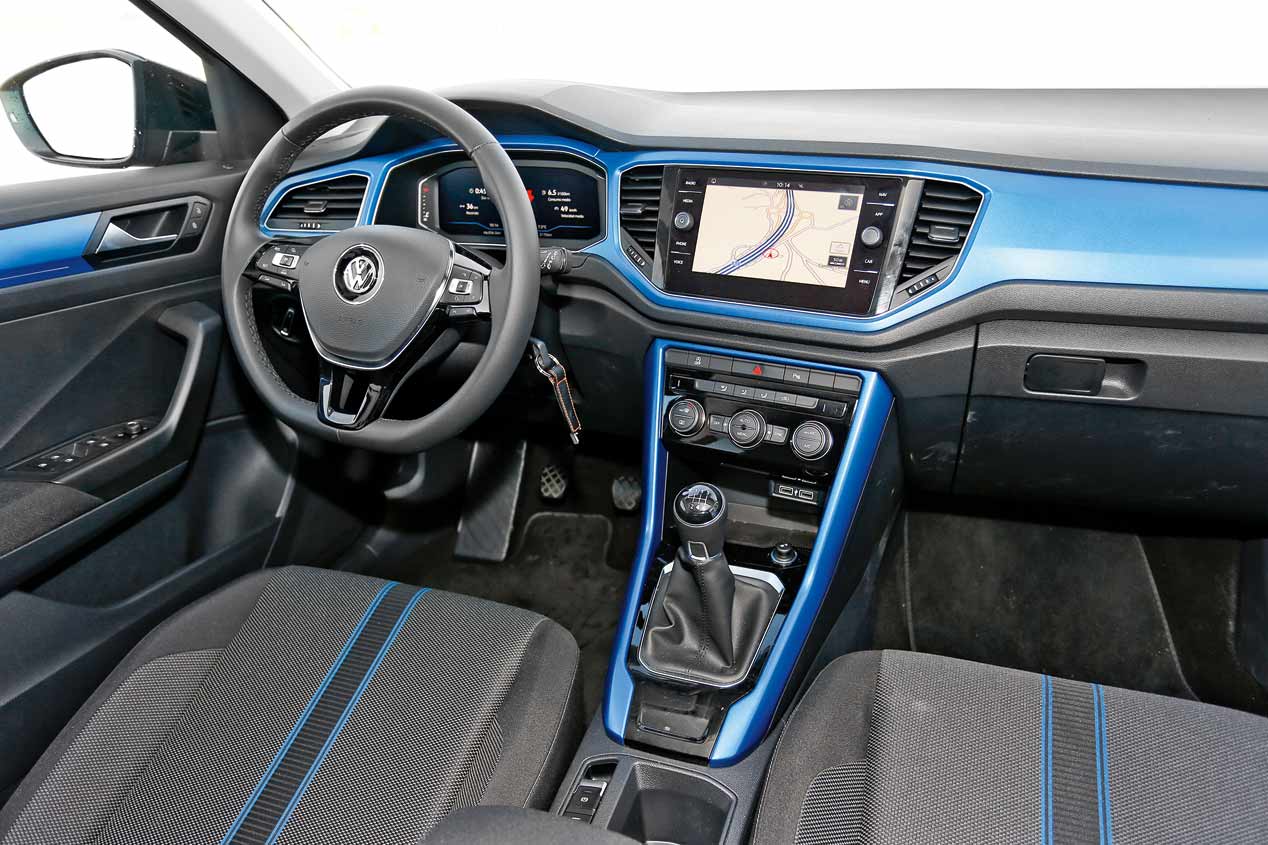 A prueba el VW T-Roc y el Mazda CX-3