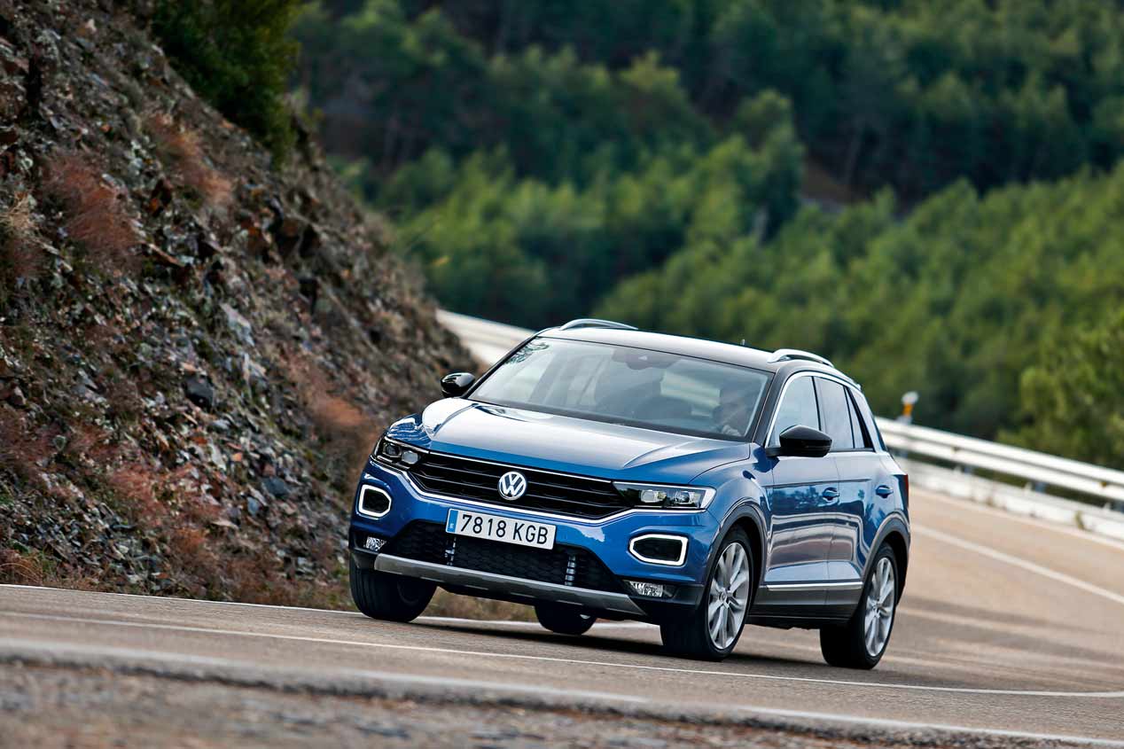 A prueba el VW T-Roc y el Mazda CX-3
