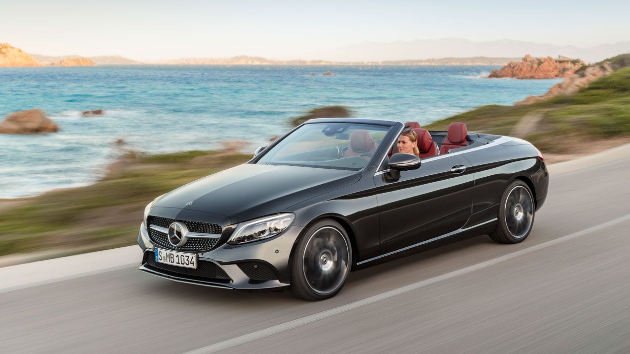 Mercedes C Cabrio y Coupé, tecnología y deportividad para los herederos del CLK