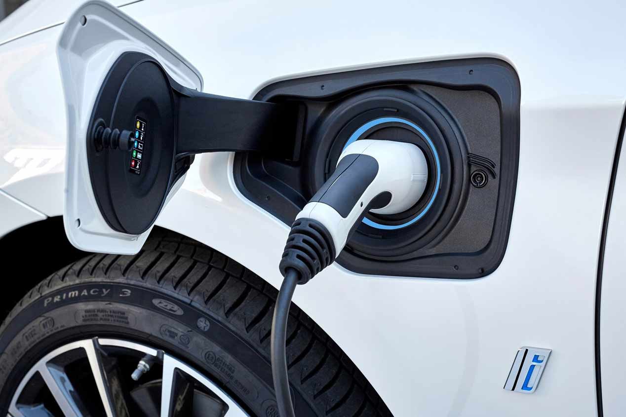 Cuenta atrás para el BMW X3 eléctrico