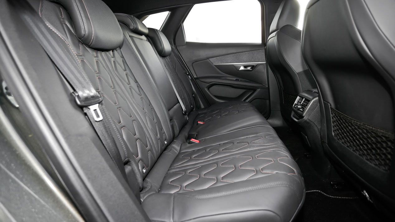 Comparativa: Peugeot 3008 1.5 BlueHDI vs Seat Ateca 1.6 TDI