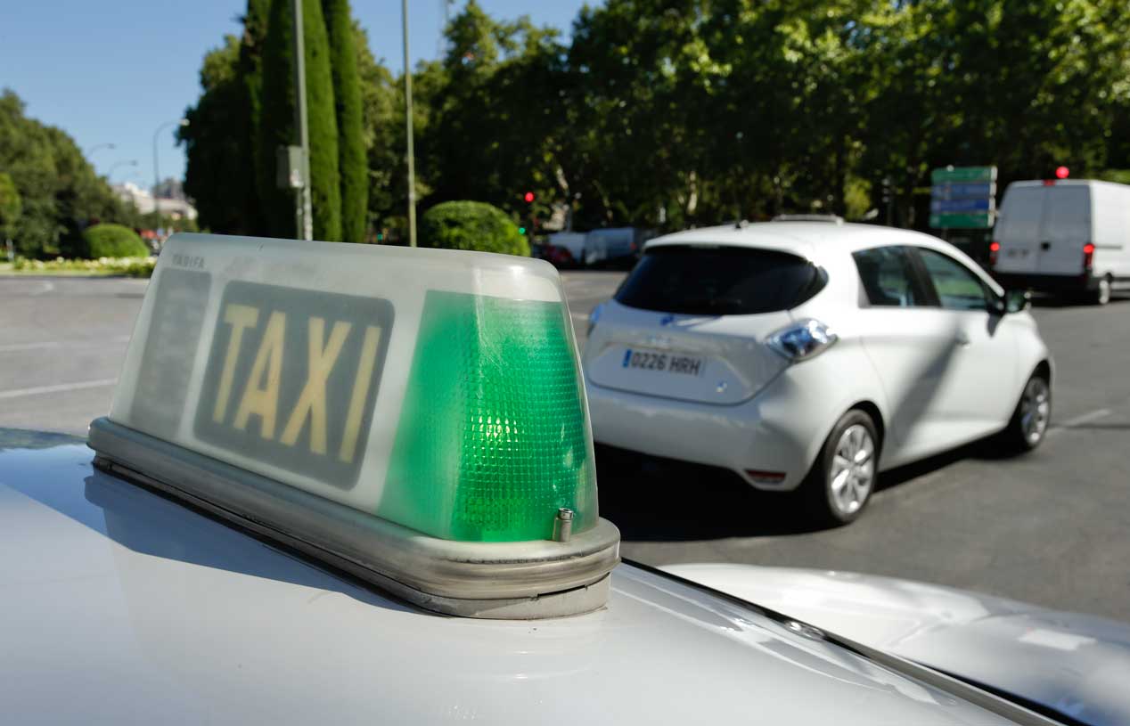 Taxi, Uber o Cabify ¿qué preferimos y qué es mejor?