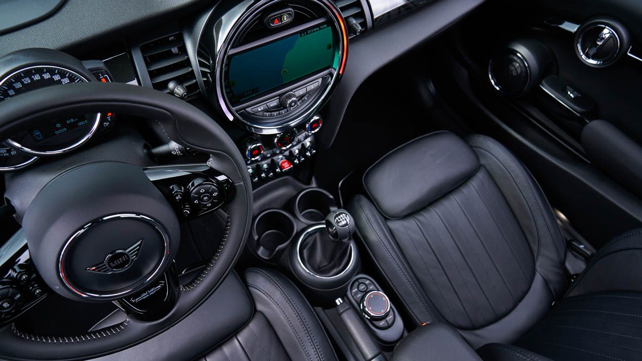 Mini 2018: ya a la venta en versiones Cabrio, 3 y 5 puertas