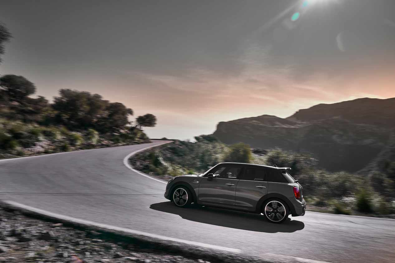 Mini 2018: ya a la venta en versiones Cabrio, 3 y 5 puertas