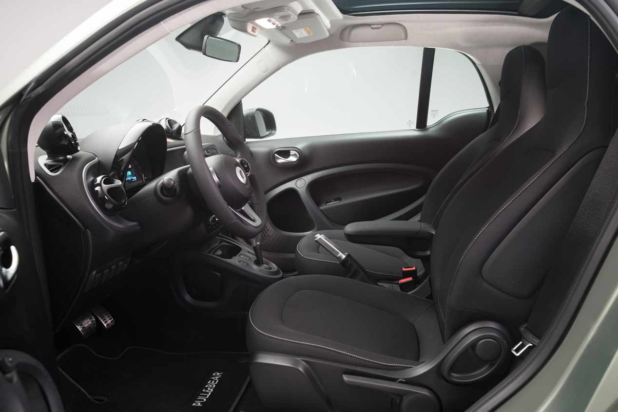 El Smart fortwo electric Pull&Bear Edition, en imágenes