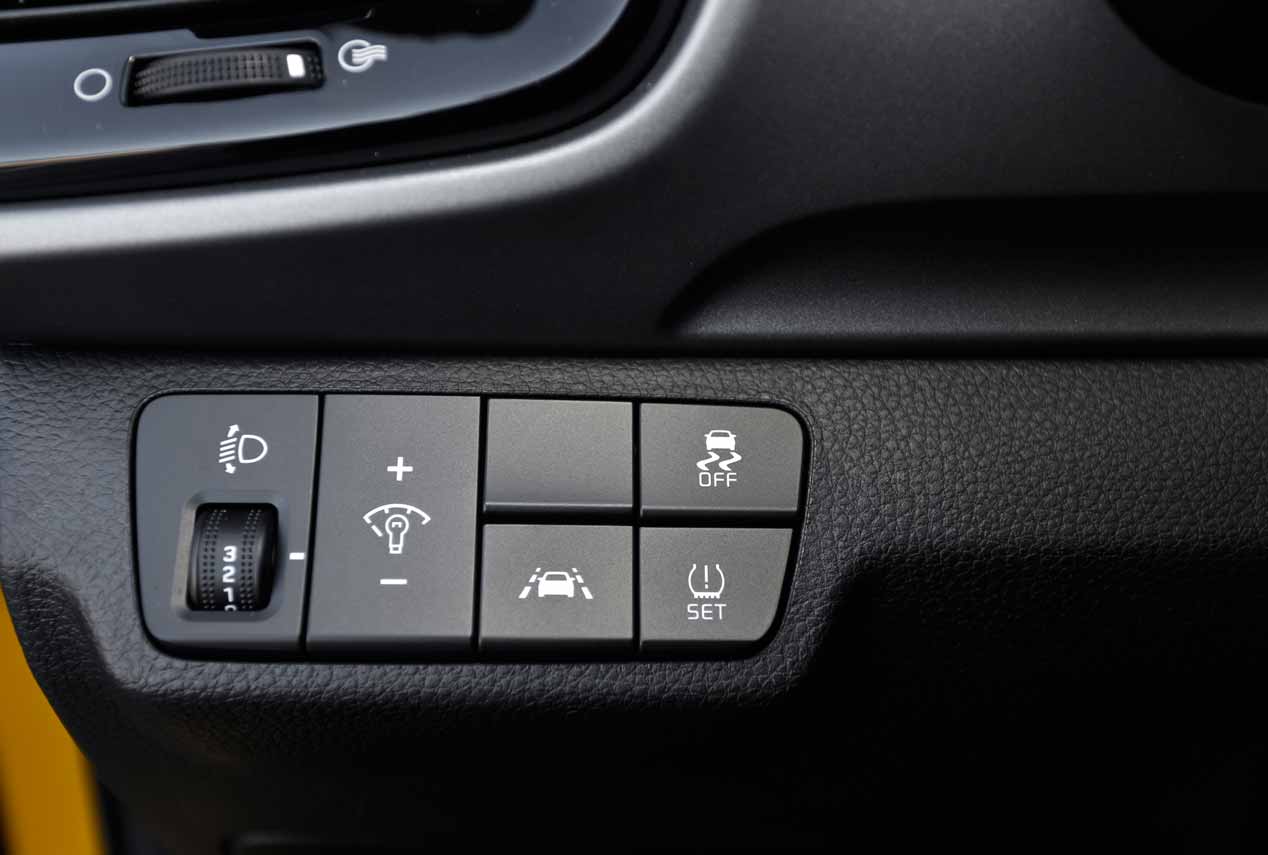 ¿SUV Diesel o gasolina? Lo analizamos en Seat Arona, Mazda CX-3 y Kia Stonic