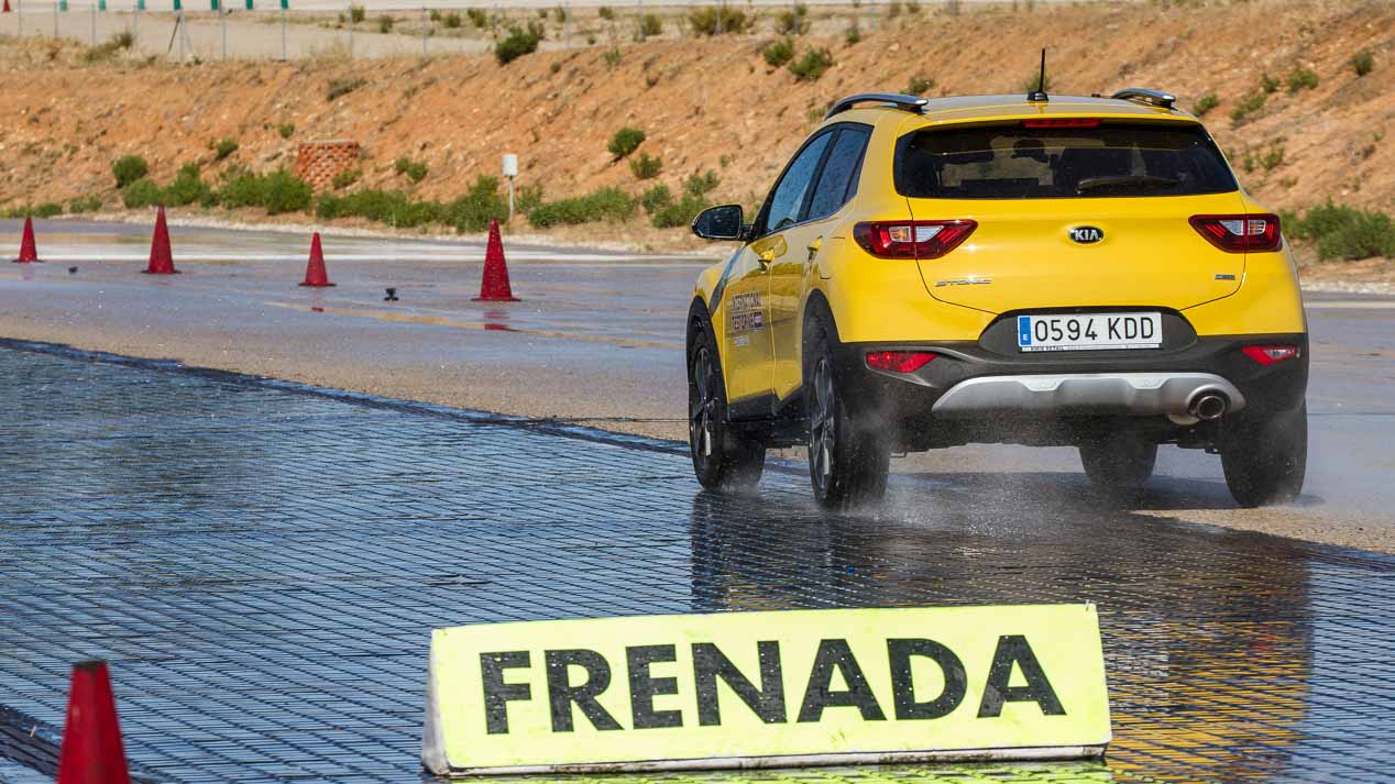 ¿SUV Diesel o gasolina? Lo analizamos en Seat Arona, Mazda CX-3 y Kia Stonic