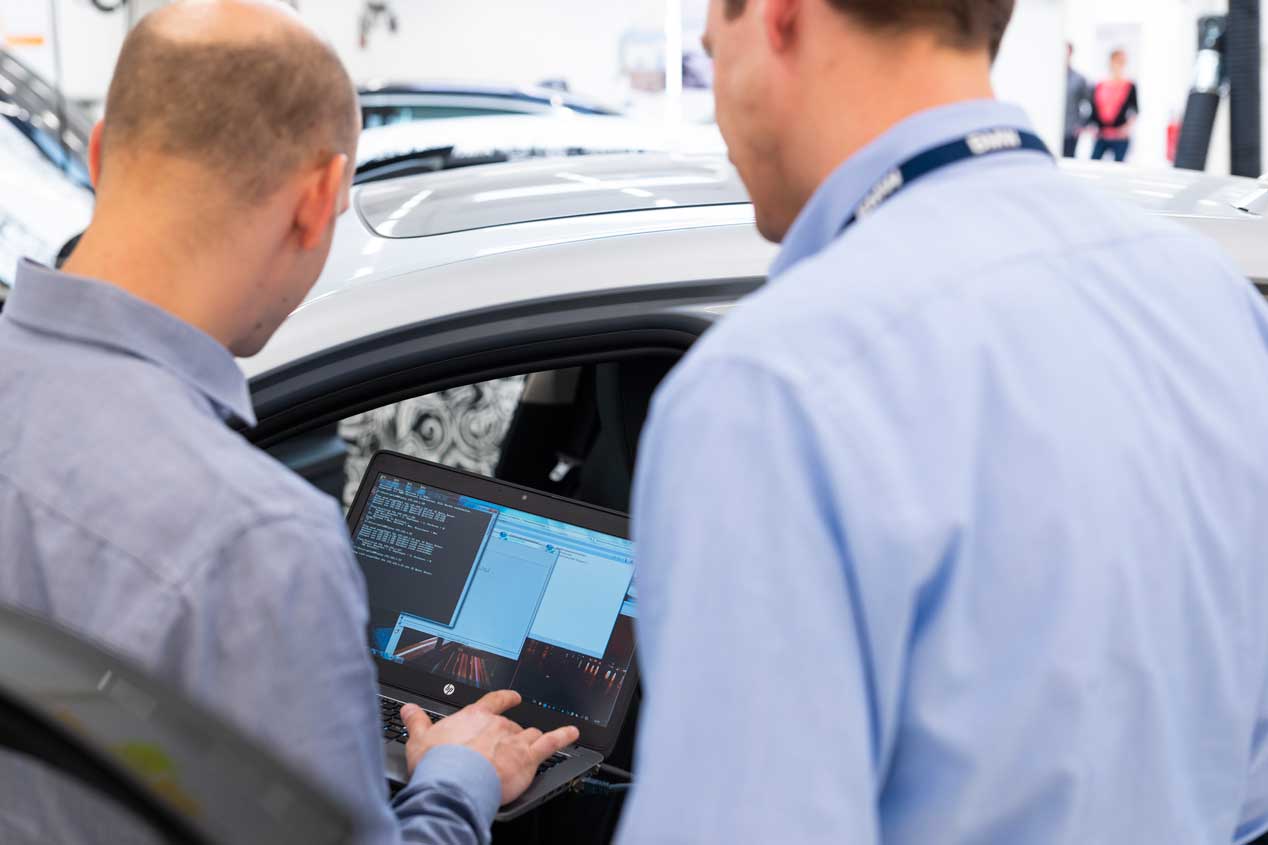 BMW inaugura un campus para el coche autónomo