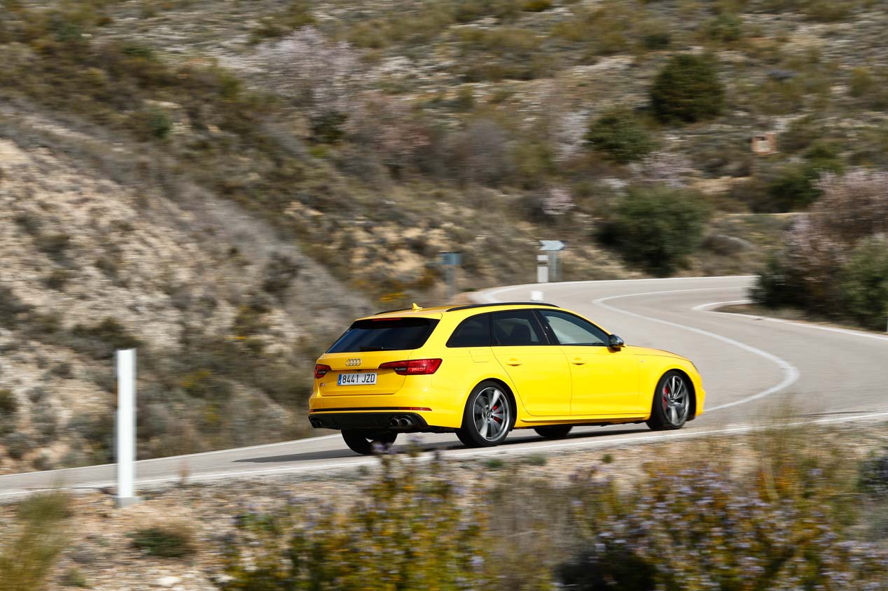 Comparativa: Audi S4 Avant vs BMW 340i Touring