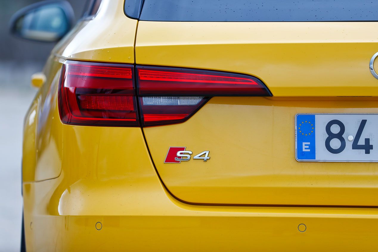 Comparativa: Audi S4 Avant vs BMW 340i Touring