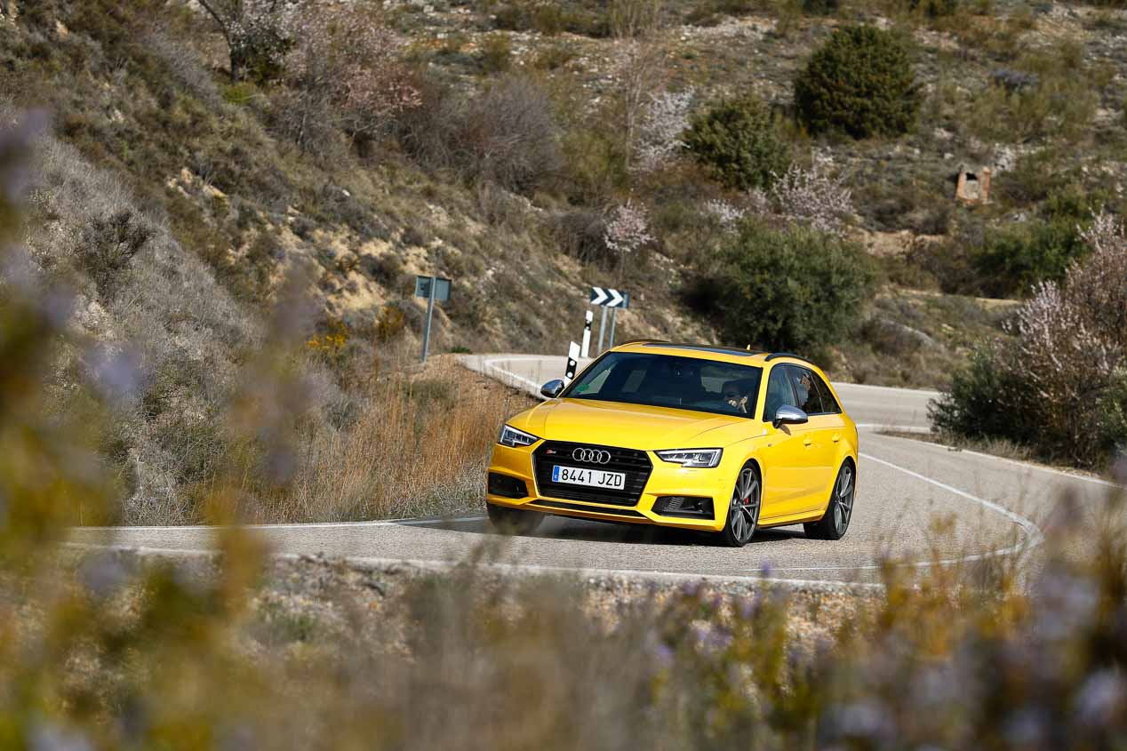 Comparativa: Audi S4 Avant vs BMW 340i Touring