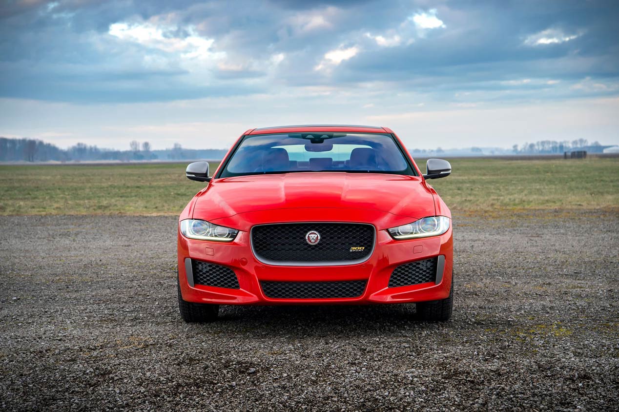 Llega el nuevo Jaguar XE 300 Sport