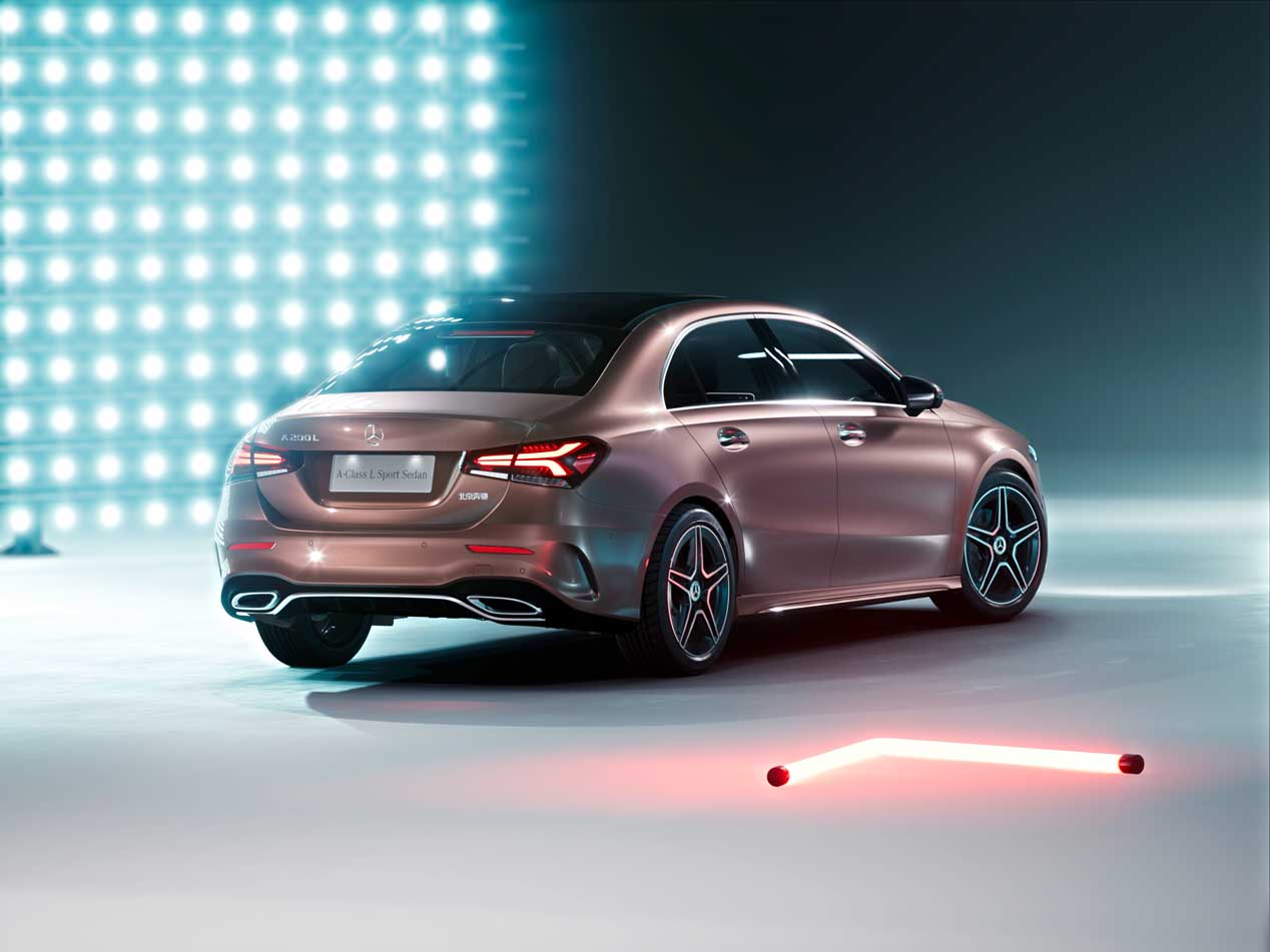 Mercedes Clase A L, ahora con carrocería berlina