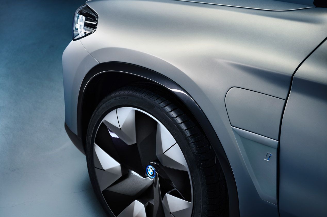 BMW Concept iX3