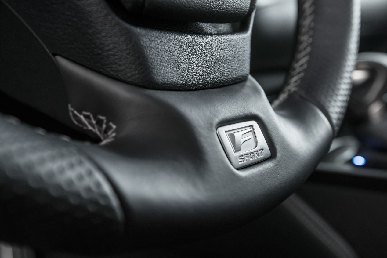 Llega a Europa la nueva generación de la berlina Lexus ES