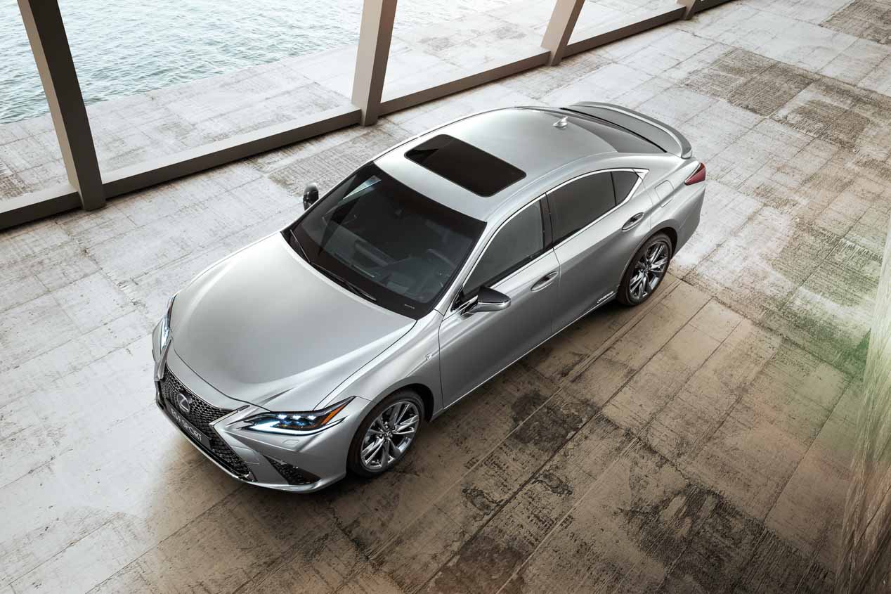 Llega a Europa la nueva generación de la berlina Lexus ES