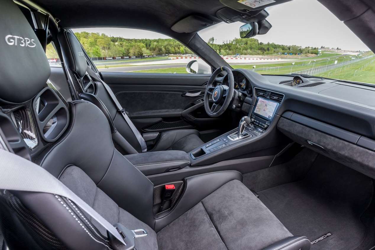 Porsche 911 GT3 RS: a prueba en el circuito de Nürburgring