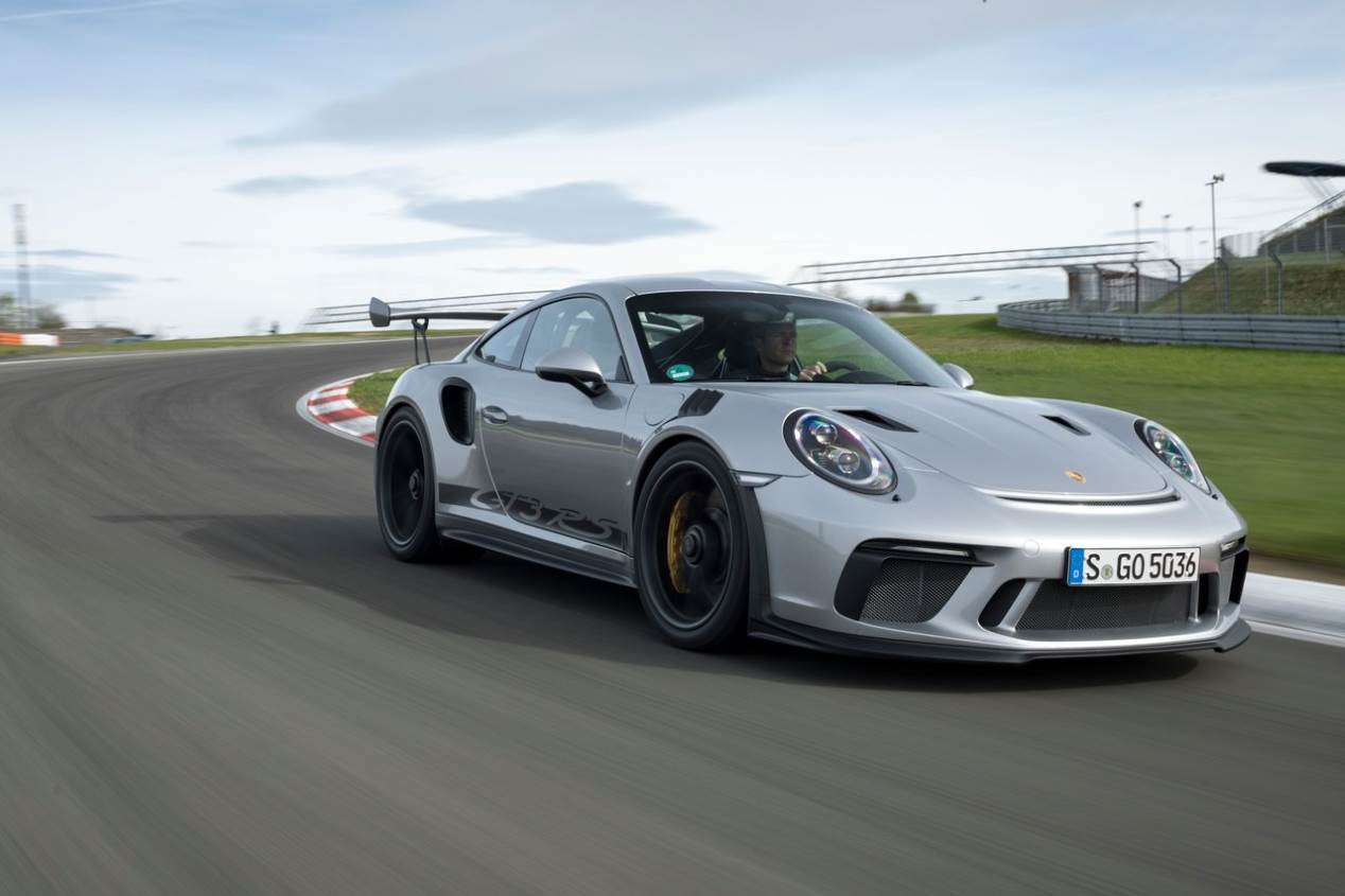Porsche 911 GT3 RS: a prueba en el circuito de Nürburgring